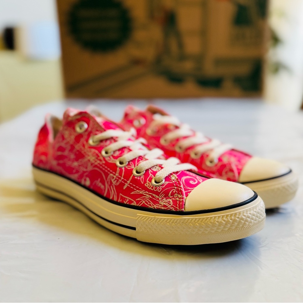 Converse Women's Chuck Taylor all star ox new in original box - Picture 2 of 7
